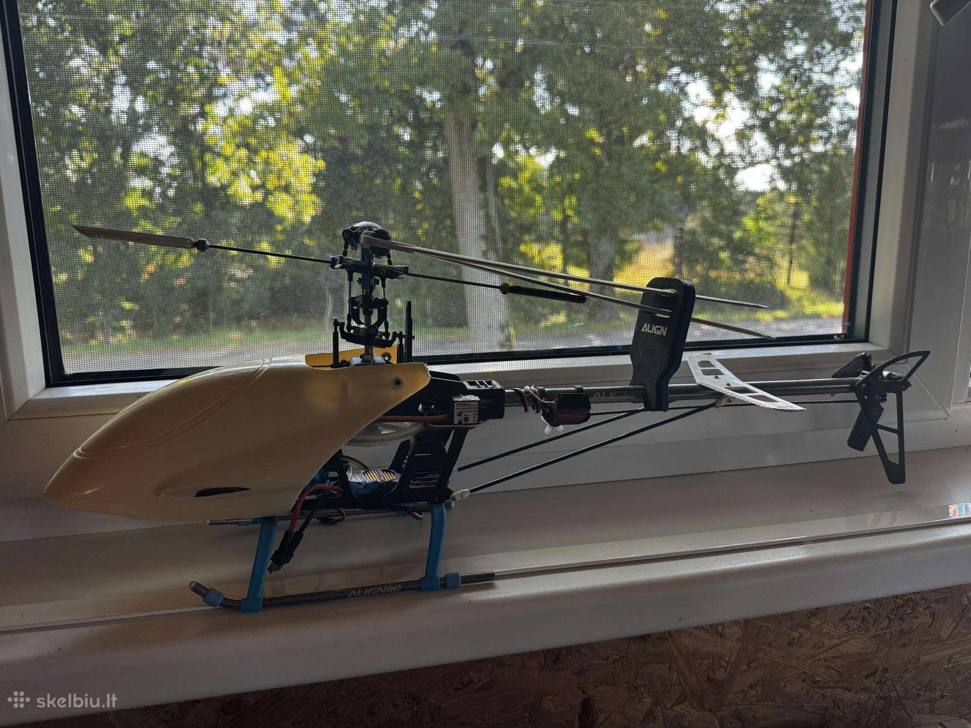 Align Trex 450 su Futaba siustuvu, imtuvu